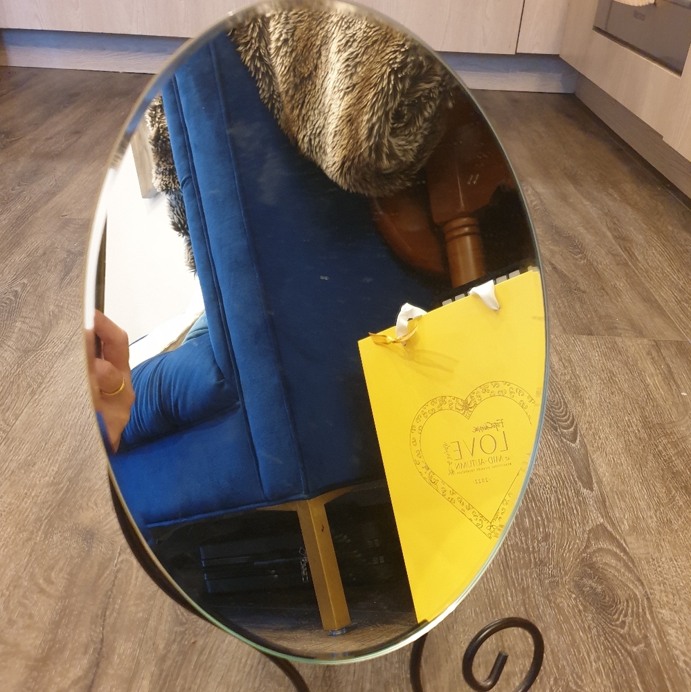 Beautiful Vanity Tabletop Mirror